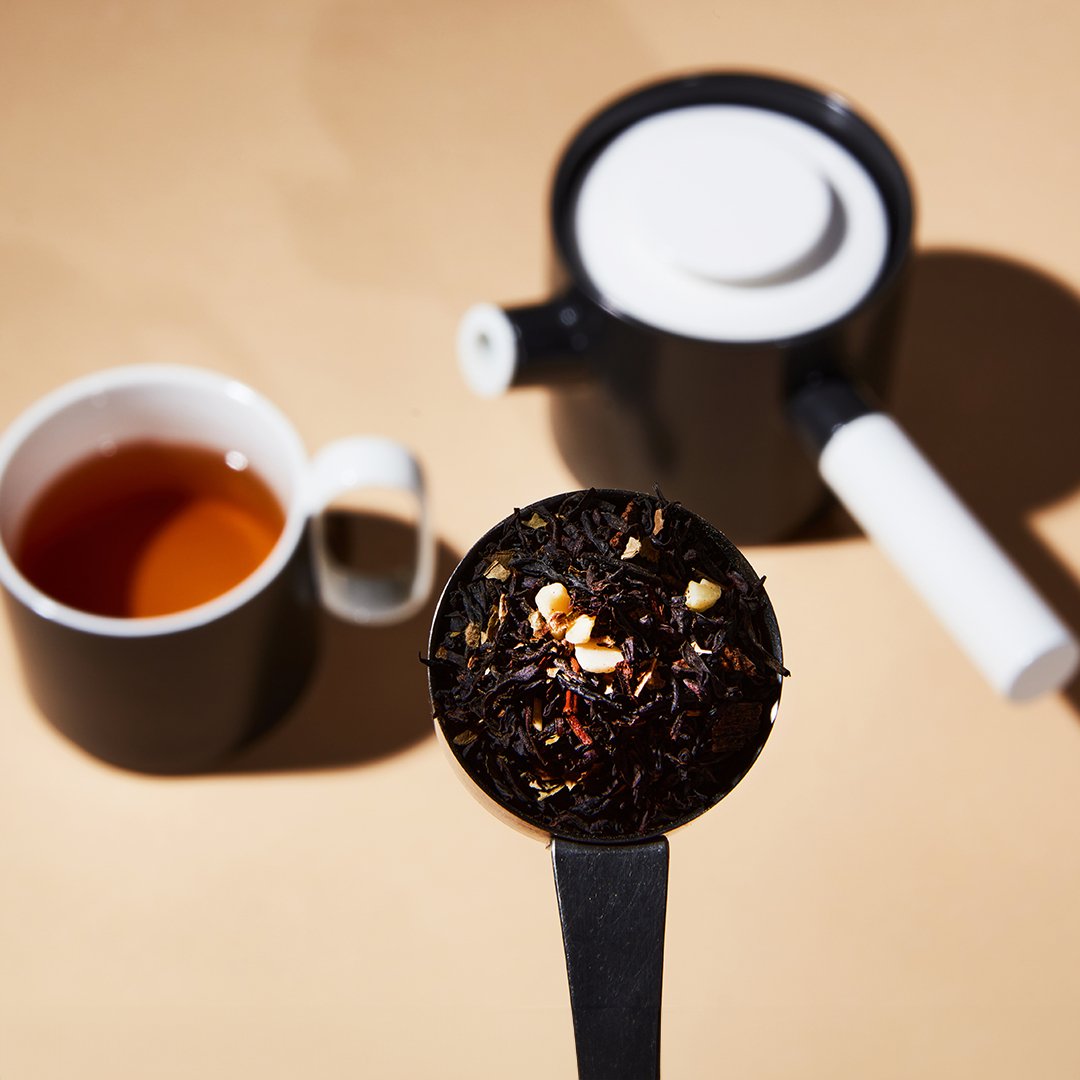 The Ultimate Tea Showdown: Green Tea vs. Black Tea - Firebelly Tea CA