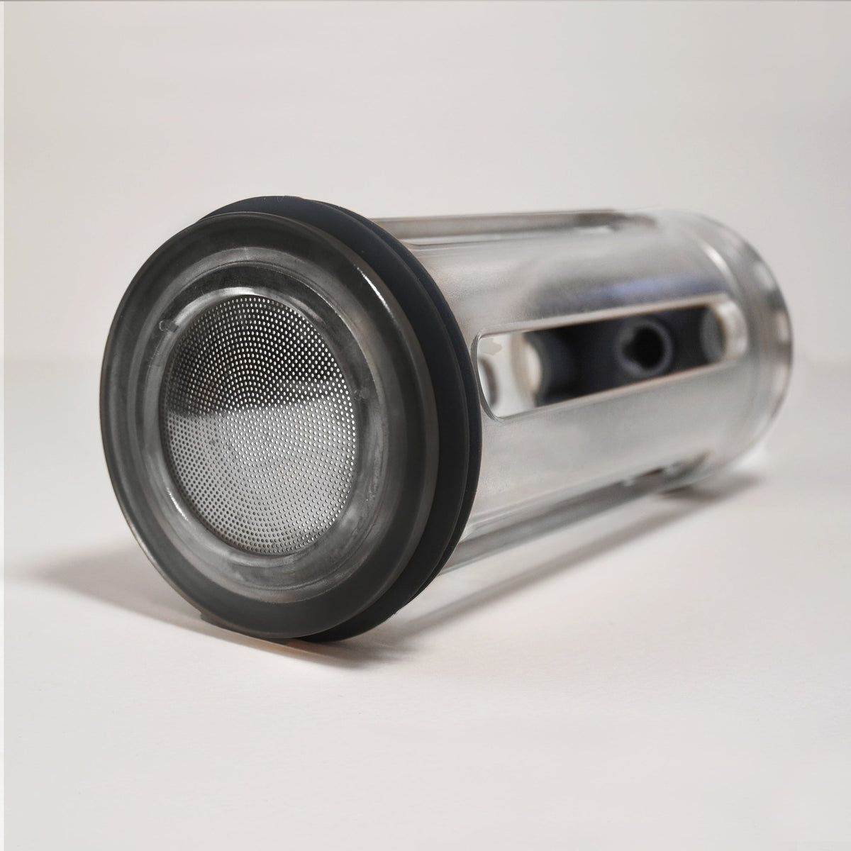 The press and its domed filter